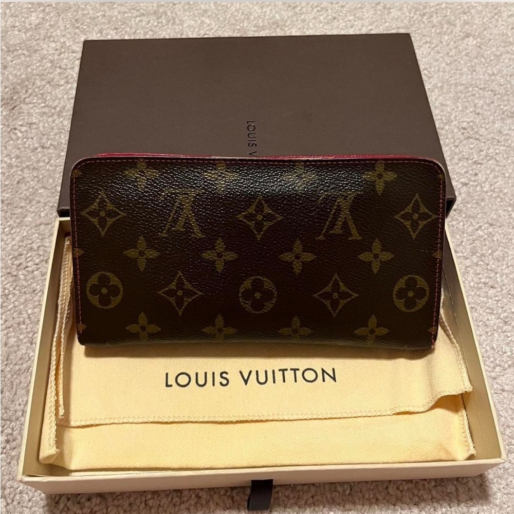 Louis Vuitton Monogram Murakami Cerises Zippy Wallet - Picture 2 of 8